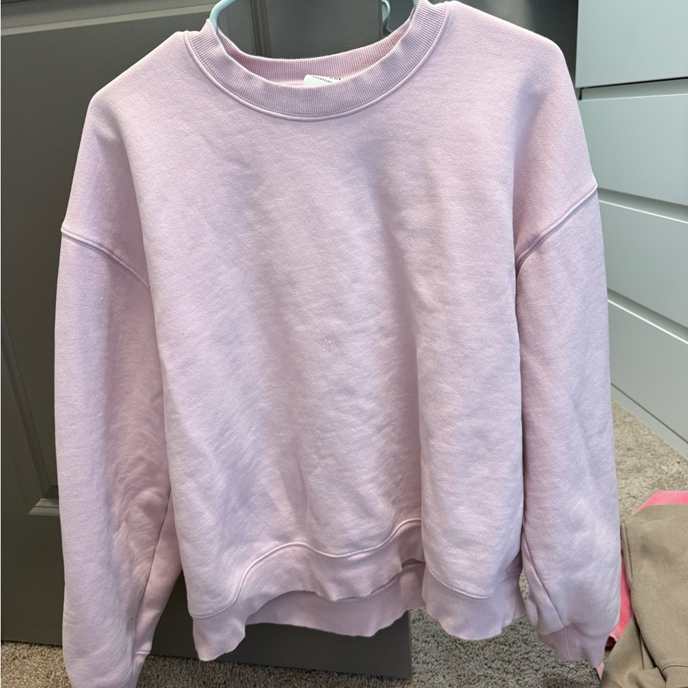 aritzia crewneck sweatshirt